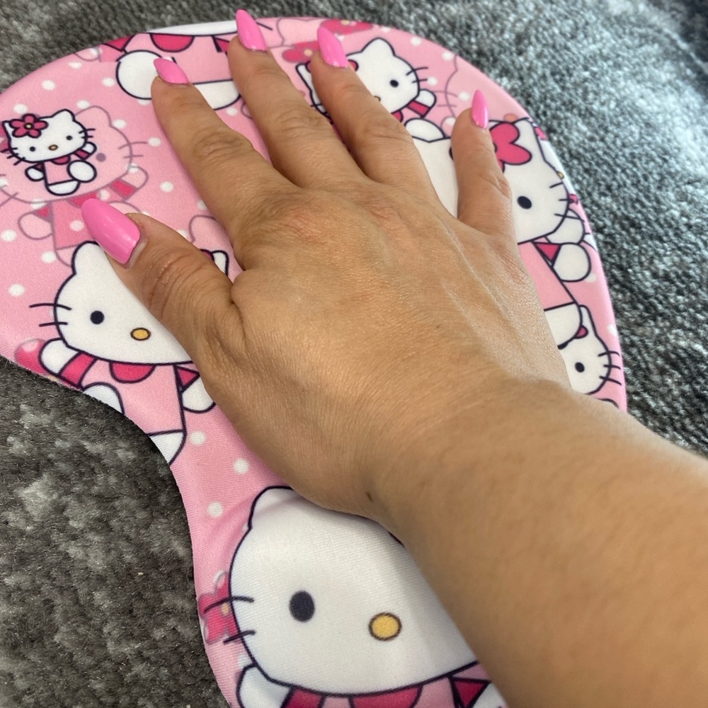 Hello Kitty computer mouse pad - Picture 2 of 4